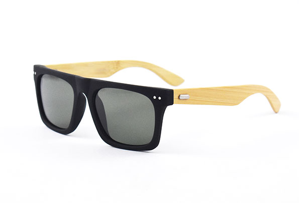 Polarized Sunglasses with Squared Frames and Bamboo Arms